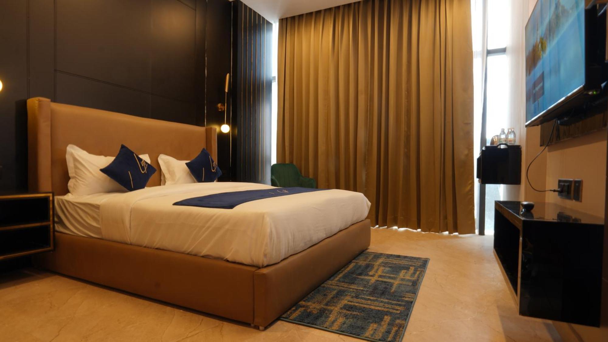 Aquila Grand Suites - Noida Sector 136 Екстер'єр фото