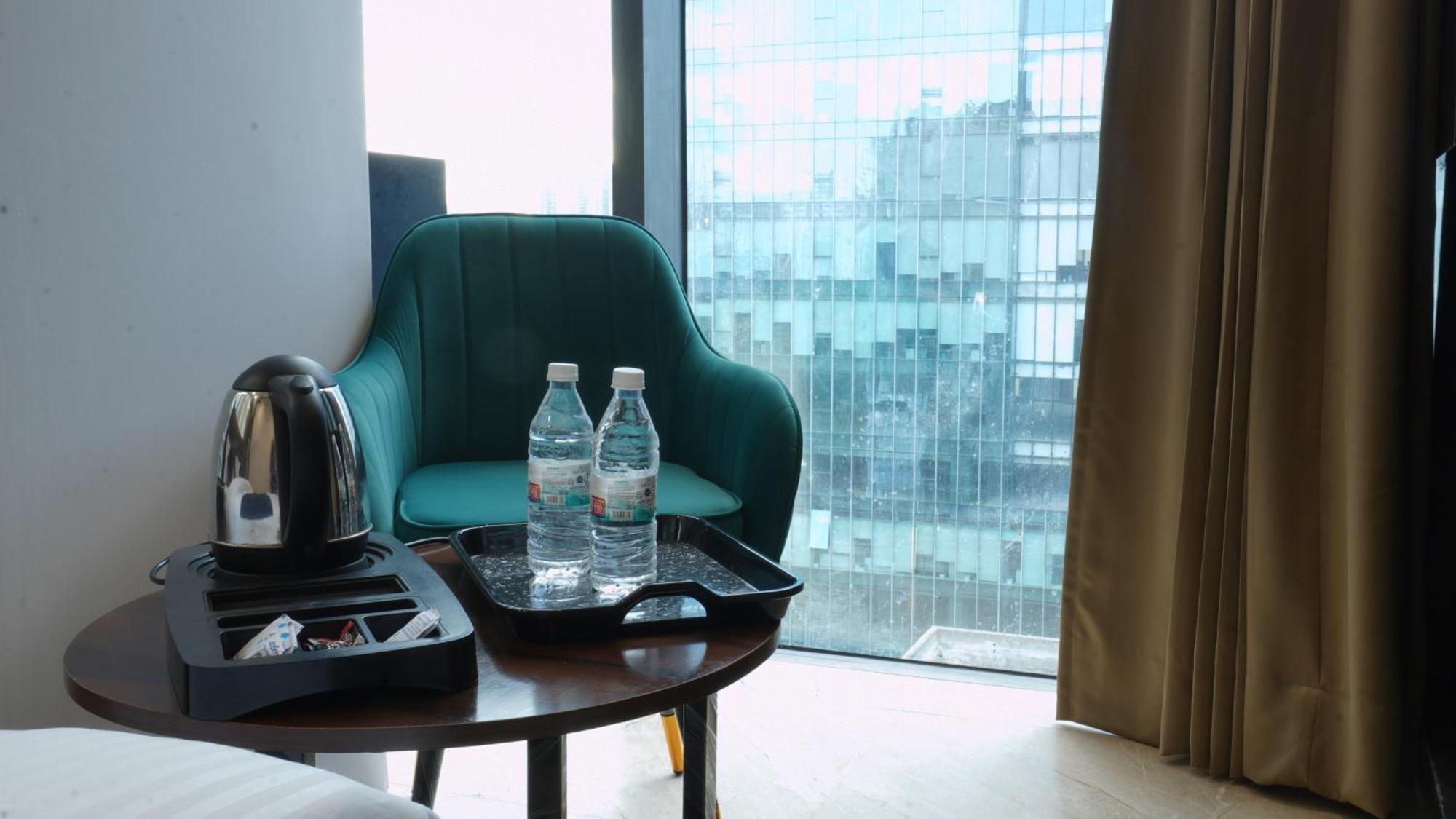 Aquila Grand Suites - Noida Sector 136 Екстер'єр фото