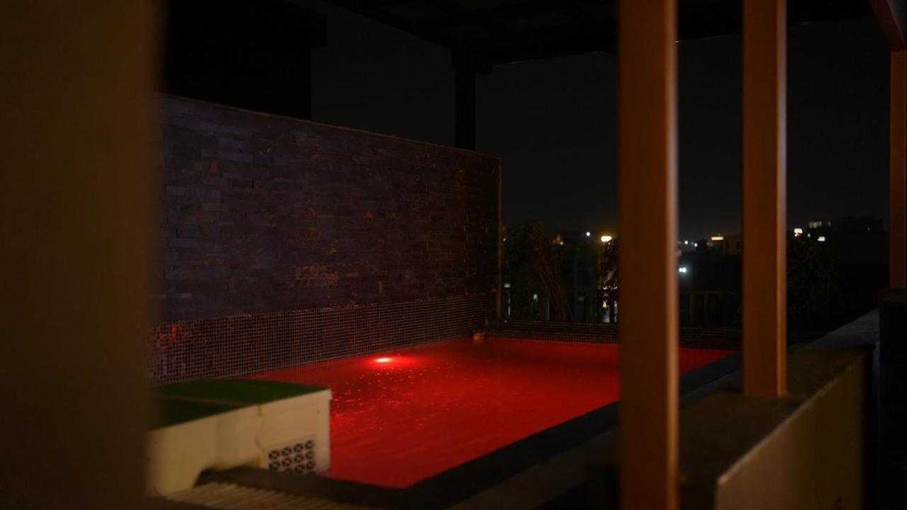 Aquila Grand Suites - Noida Sector 136 Екстер'єр фото